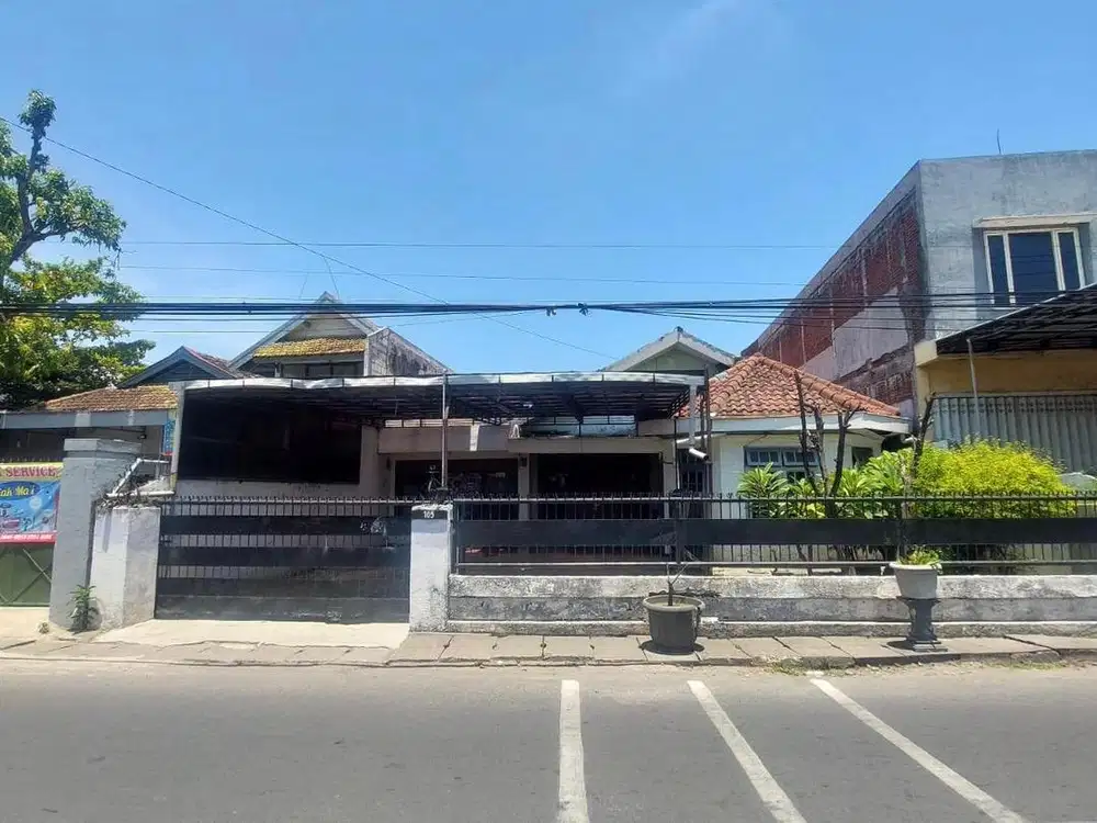 Rumah murah di Nol jalan raya Jambangan surabaya