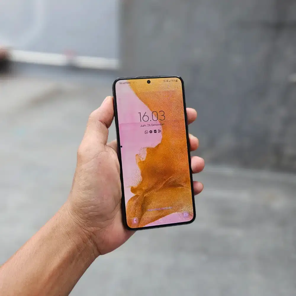 SAMSUNG GALAXY S22 5G SEIN 8/256 GB MINUS TOMPEL KECIL DAN SHADOW