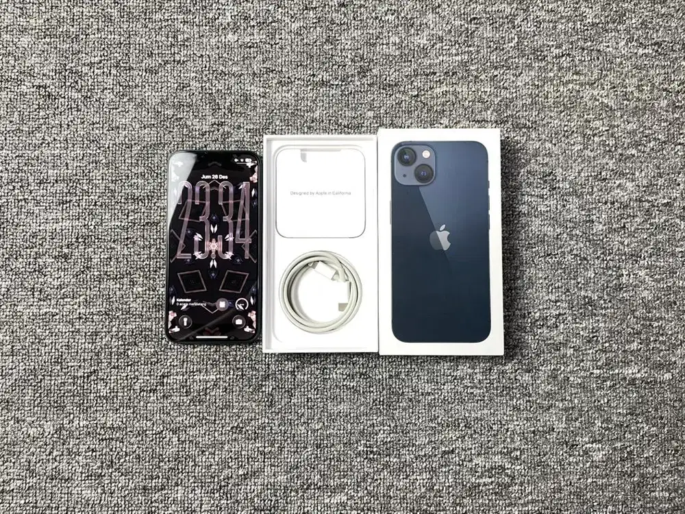 iPhone 13 128 GB iBox