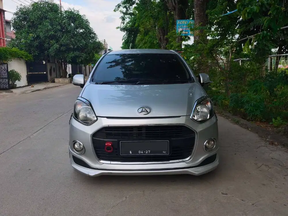 DAIHATSU AYLA X MT 2017 silver