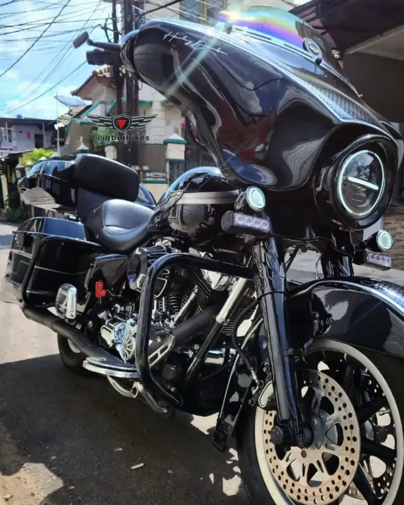 Harley Electra Limited Anniversary 100th