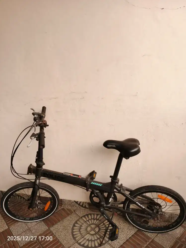 Sepeda lipat police masih lumayan mulus