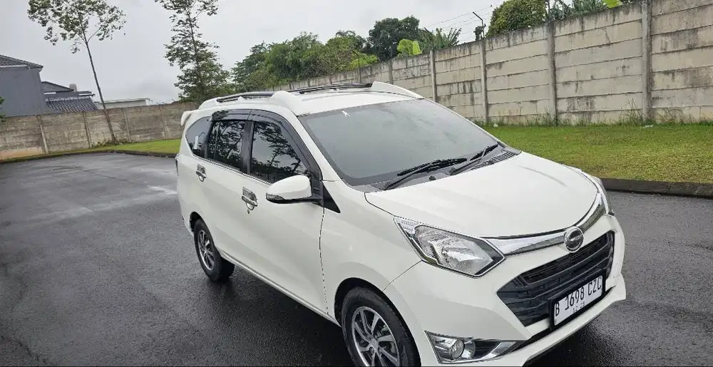 KM40Rbuan Daihatsu Sigra 1.2 R AT 2018 1putih TGN1 NolakaBANJIR