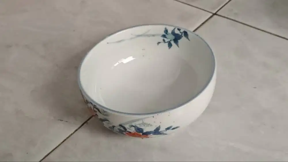 VINTAGE JAPANESE IMARI COLORFUL PORCELAIN BOWL BLUE ORANGE FLORAL