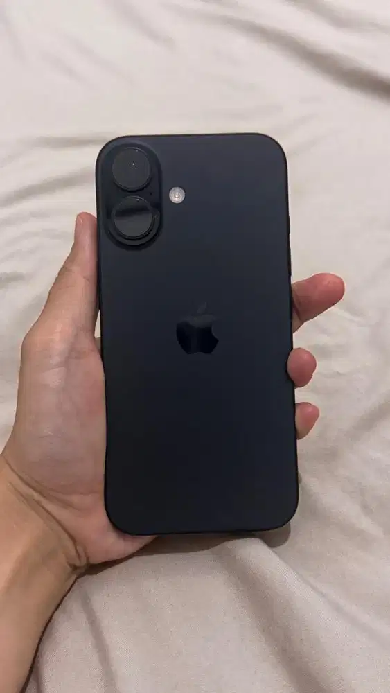 Iphone 16 black 256