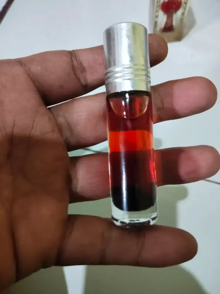 minyak parfum lawan jenis