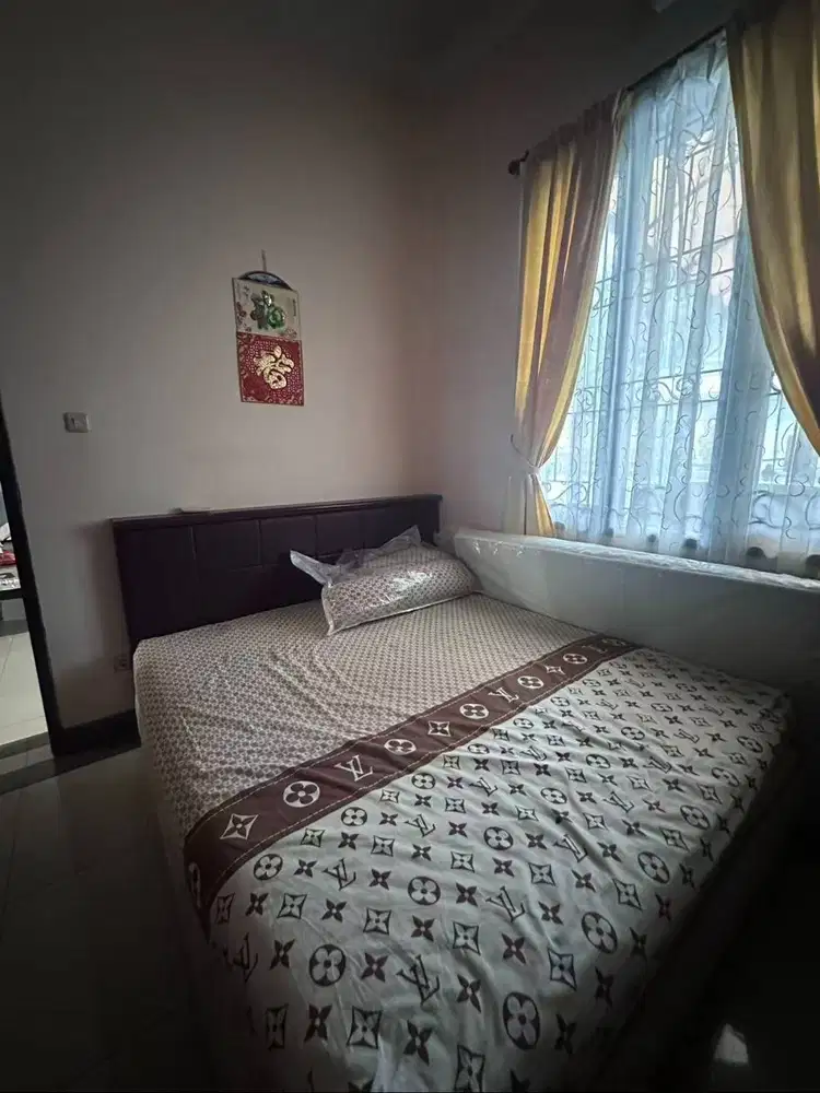 Beli Ranjang gratis Meja Rias  – Kondisi Bagus