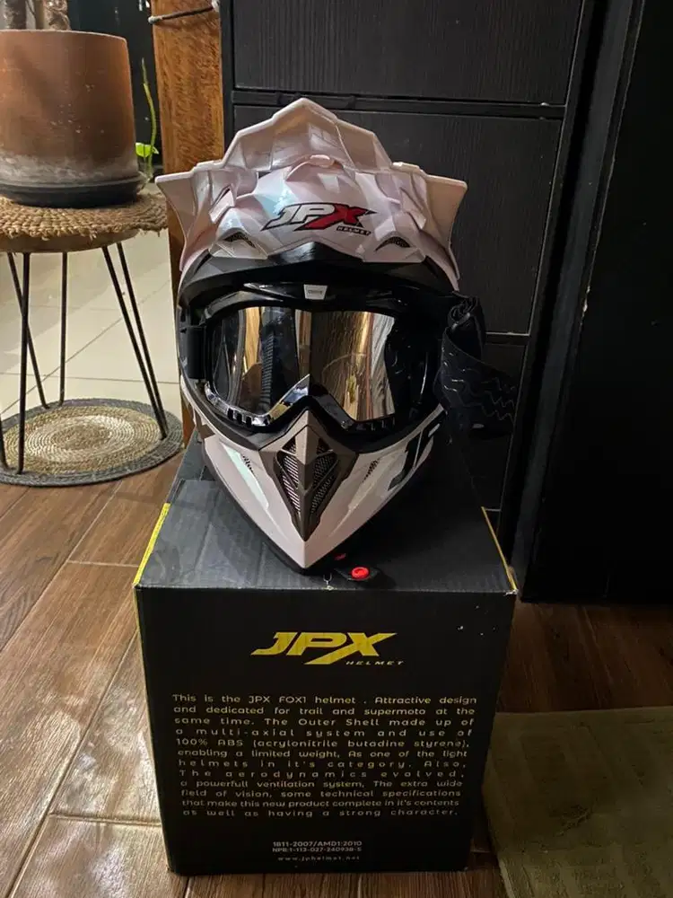 Helm JPX fox 1 White