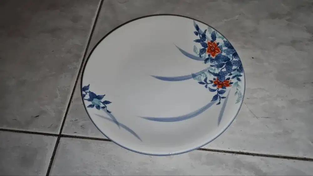 VINTAGE JAPANESE IMARI COLORFUL PORCELAIN PLATE BLUE ORANGE FLORAL