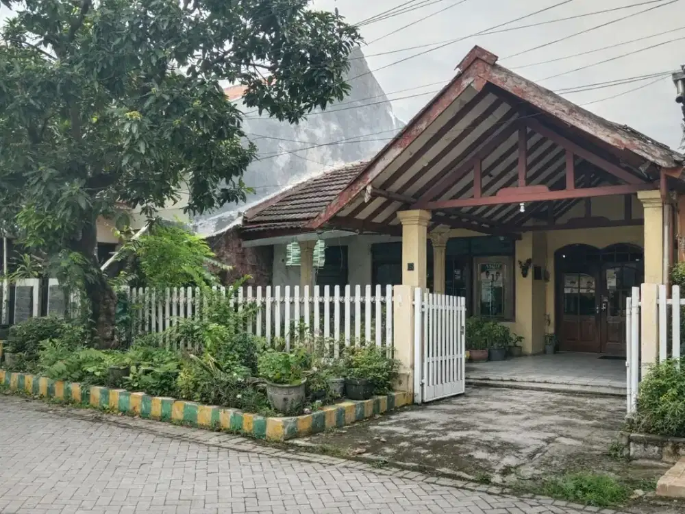 Rumah Rungkut Barata Carport Row 2 Mobil