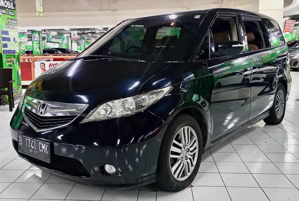 [KM: 100Rb] Honda Elysion 3.0 V6 Hitam 2006 Matic / AT ISTIMEWA BOSS !