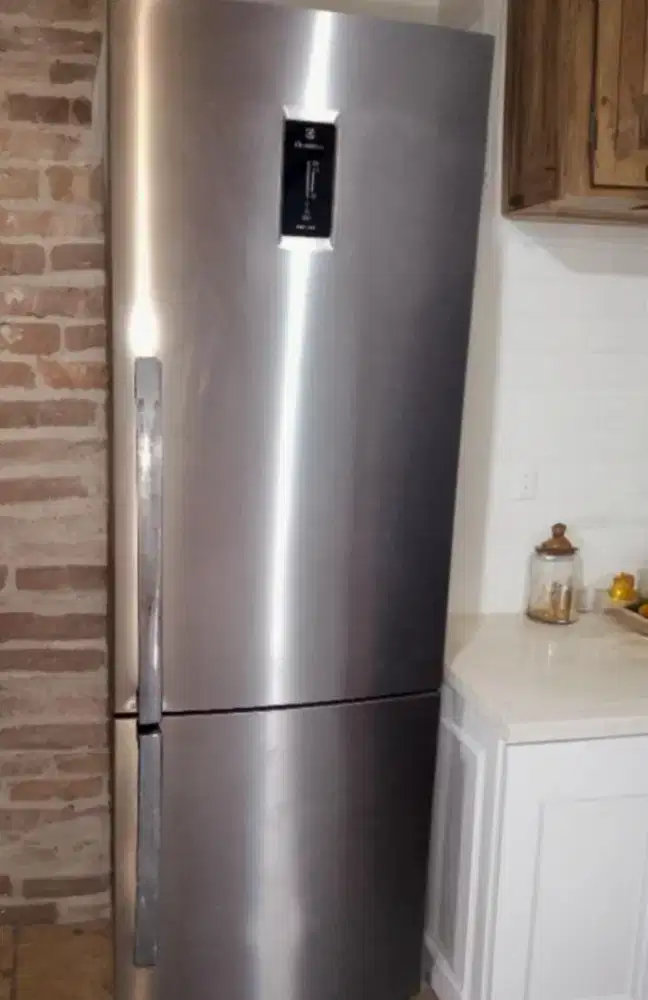 Kulkas 2 pintu jumbo istimewa