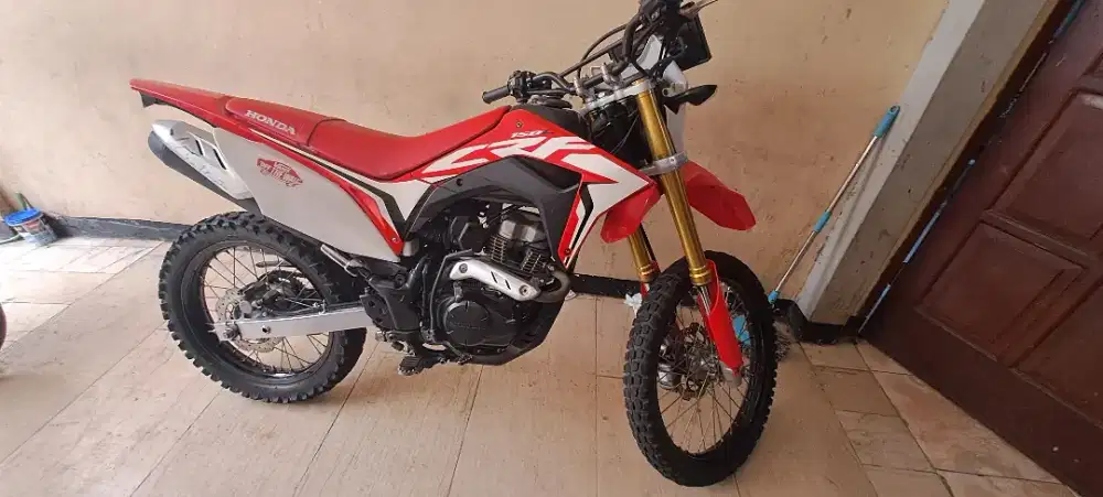 Honda CRF 150L 2020 – Low KM 9 Ribuan – Pajak Panjang – Siap Gas