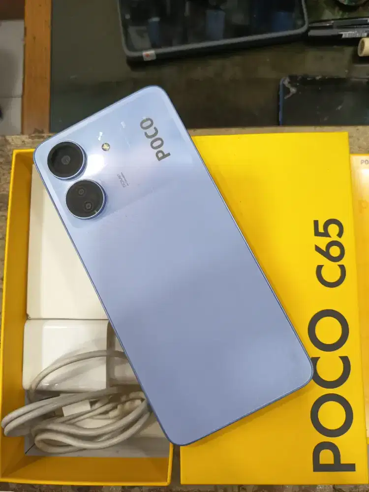 HP SEKEN POCO C65 RAM 6/128 GB NO MINUS