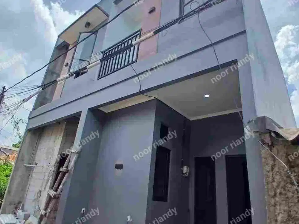 DI JUAL 4 UNIT MINI HOUSE 2 LANTAI AKSES MOTOR DI KAMPUNG GEDONG PASAR REBO JAKTIM