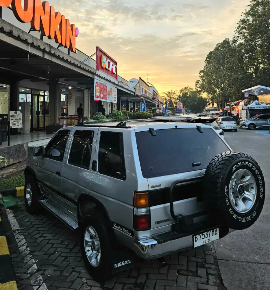 Nissan Terrano Granroad Gagah