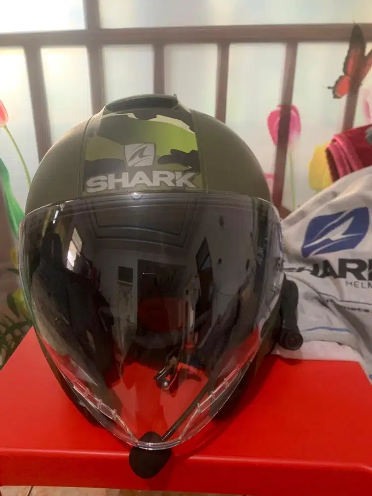 Helm shark half face ori + intercom maxto3