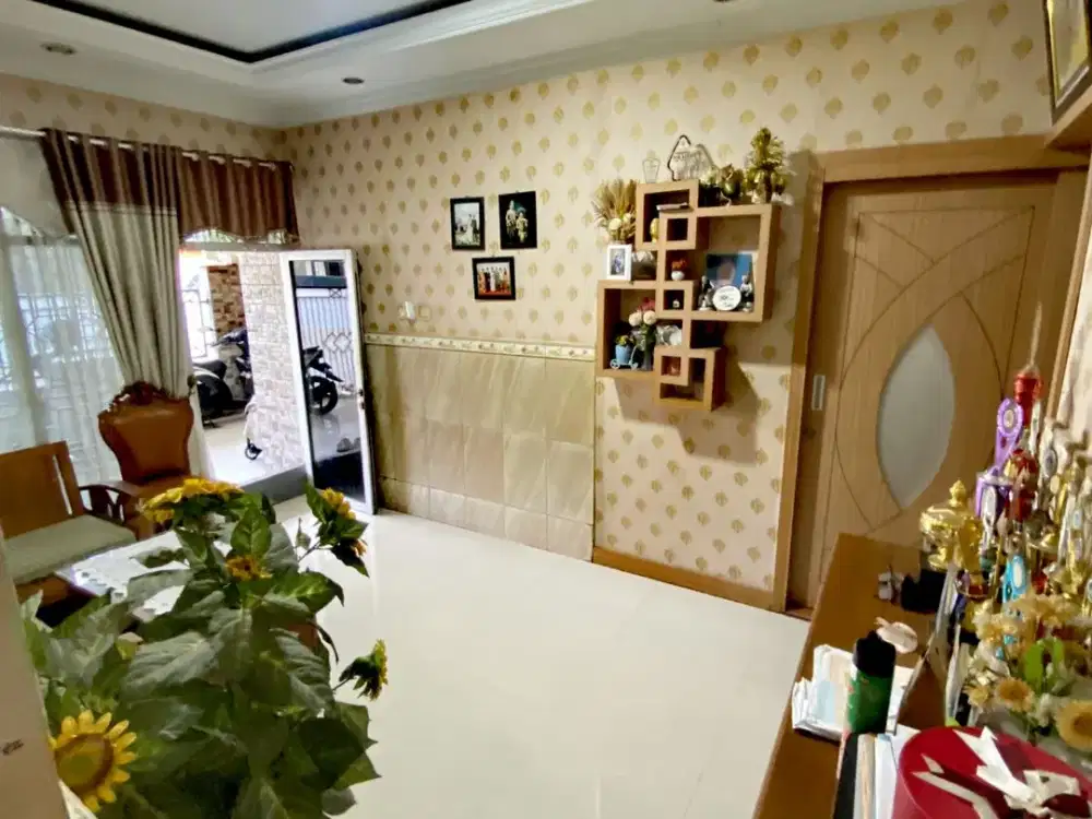 Jual Cepat Rumah Murah Harga Miring Full Renoved Semi Furnished Dengan Luas Tanah 154 m2 Di Harapan Baru 1 Bekasi