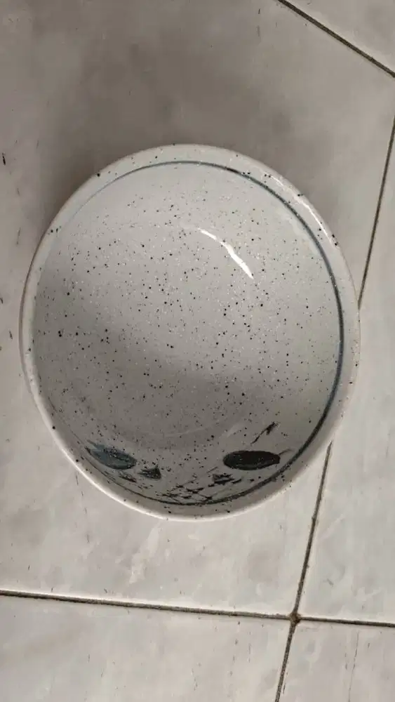 JAPANESE POTTERY BOWL WHITE BLUE DESIGN