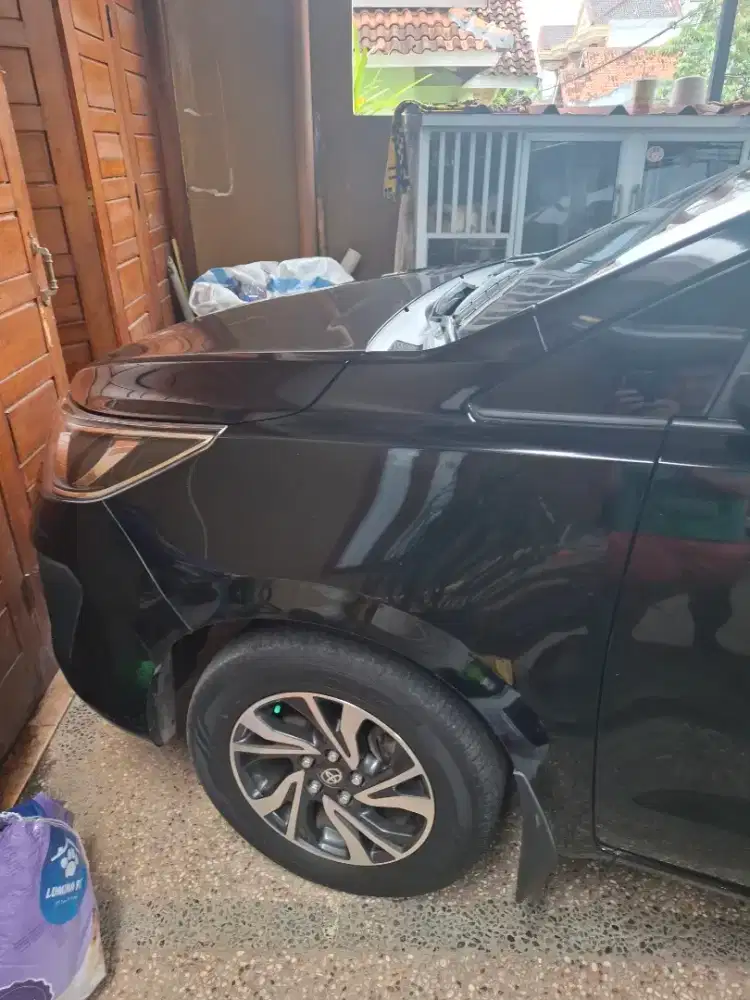 Dijual Segera Kijang Inova Reborn Diesel Tipe G Matic Tahun 2021 bln 9