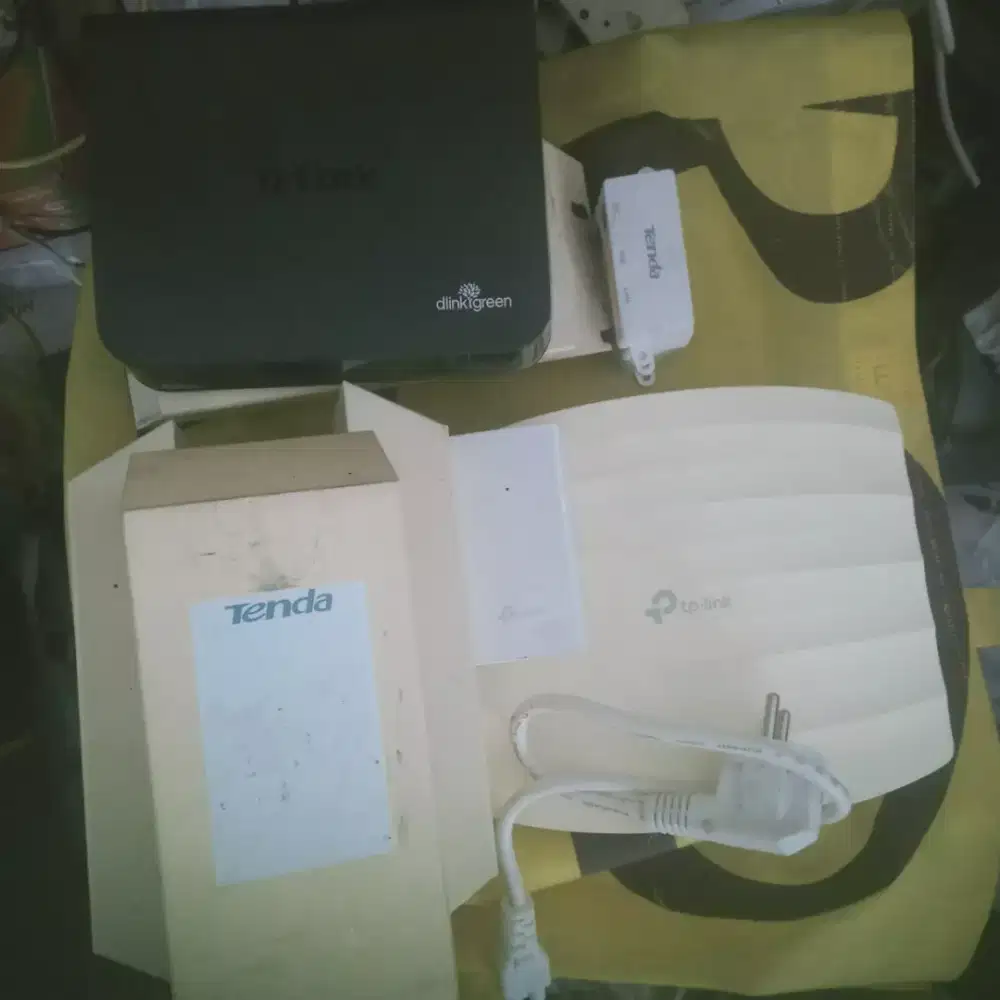 Router Hub Bekas