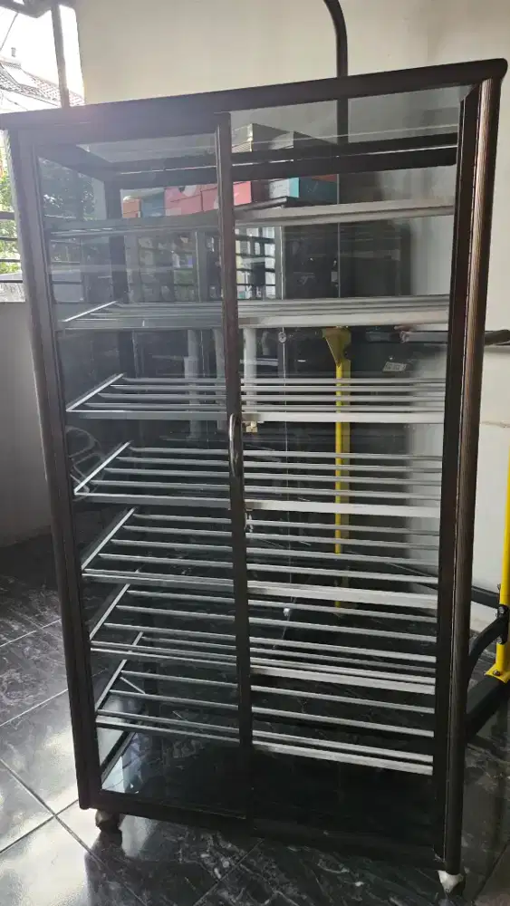 Dijual Rak Sepatu Aluminium Kaca Riben