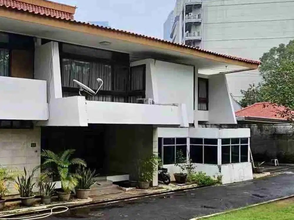 rumah lama 2 lantai area komplek menteri widya chandra scbd kebayoran baru jakarta selatan