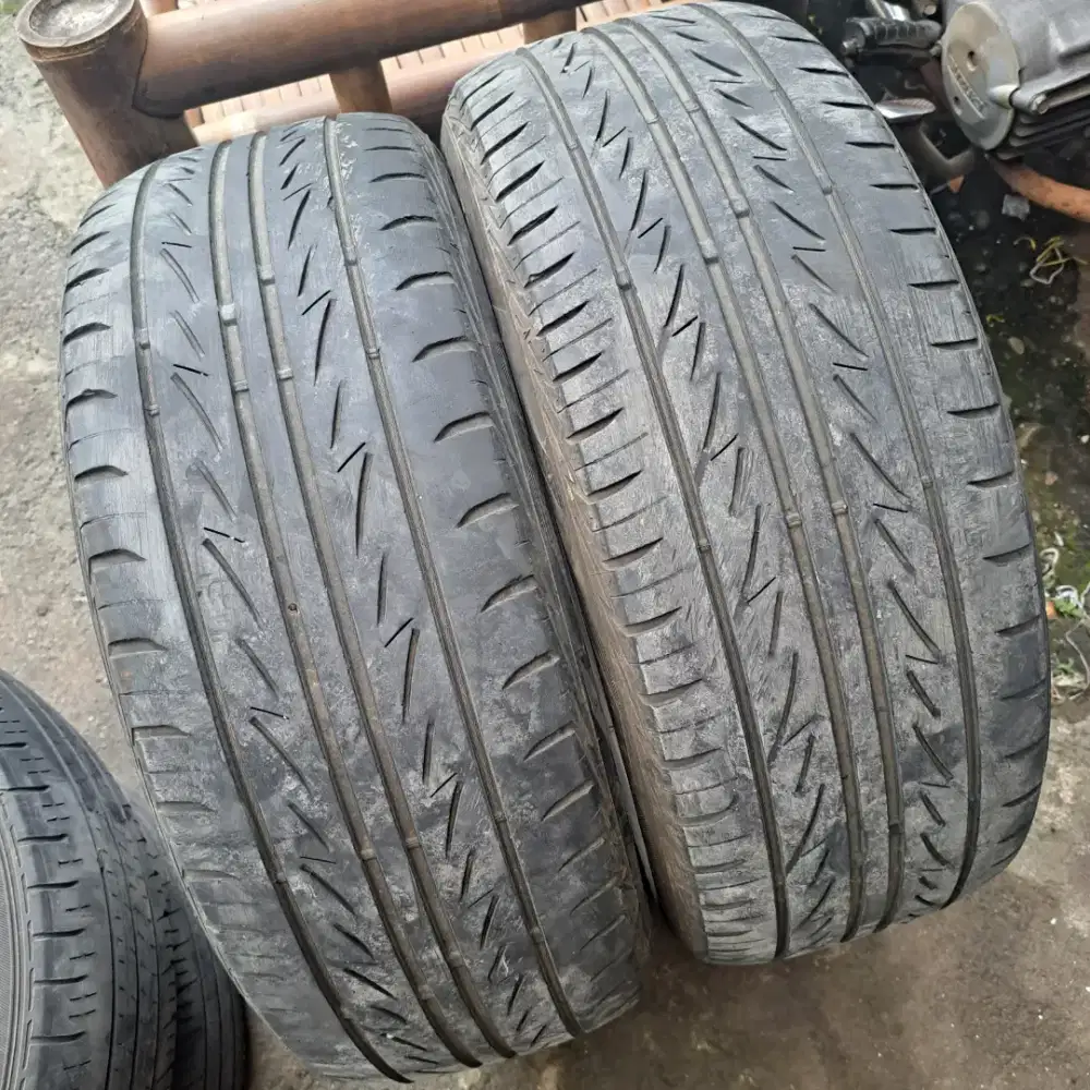 Ban mobil 205 55 16 bridgestone for xpander altis sienta x over dll