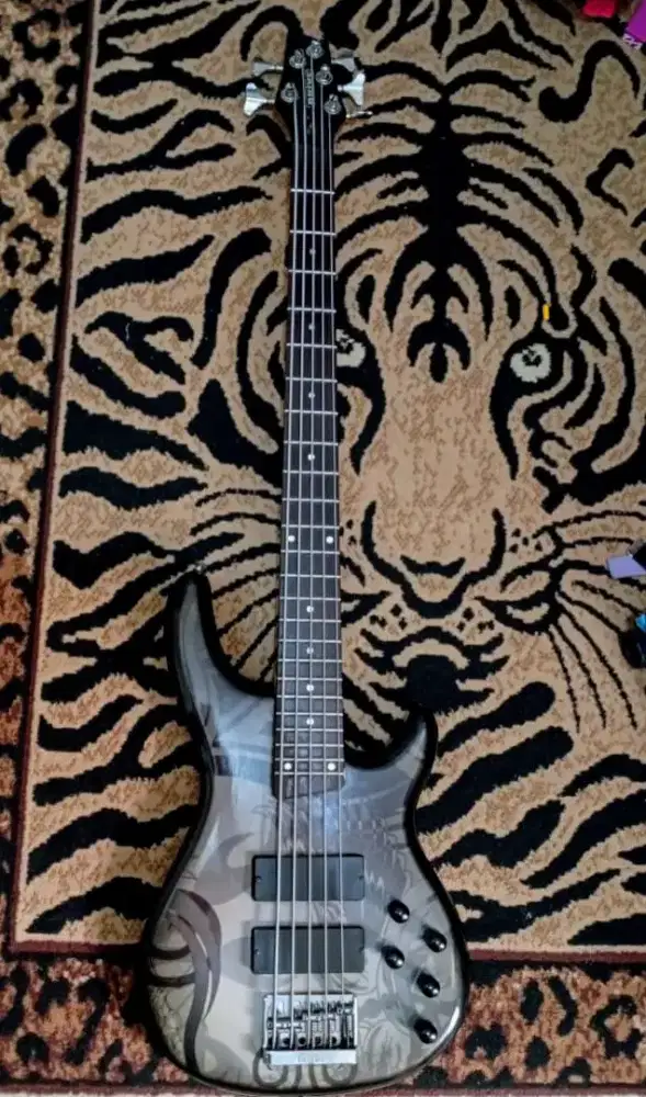 Bass aktif 5 strings original Drive Made in Korea