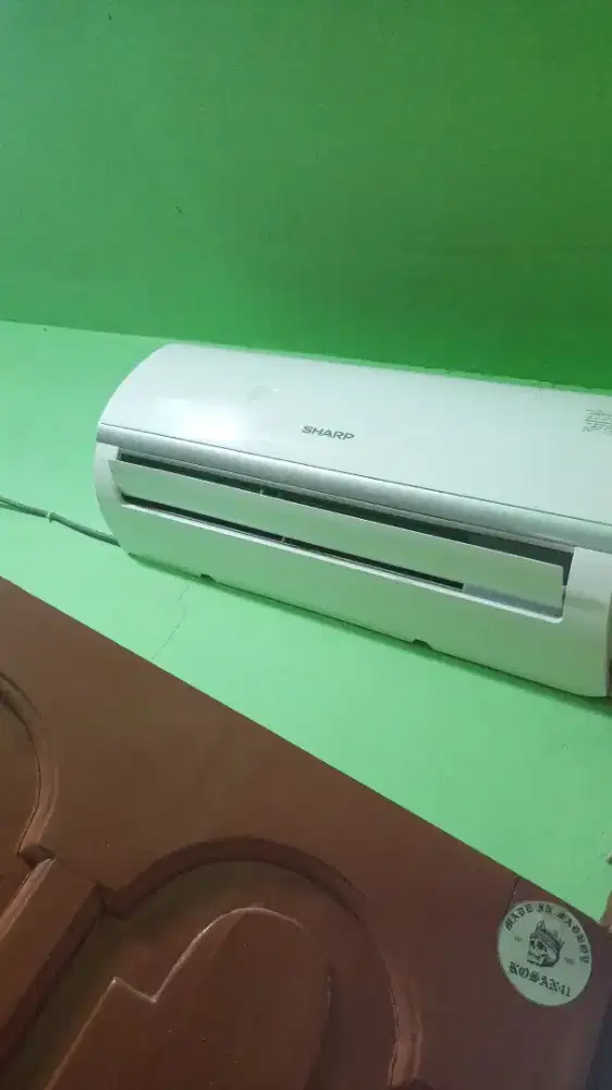 Di jual ac 1/2 pk merek SHARP