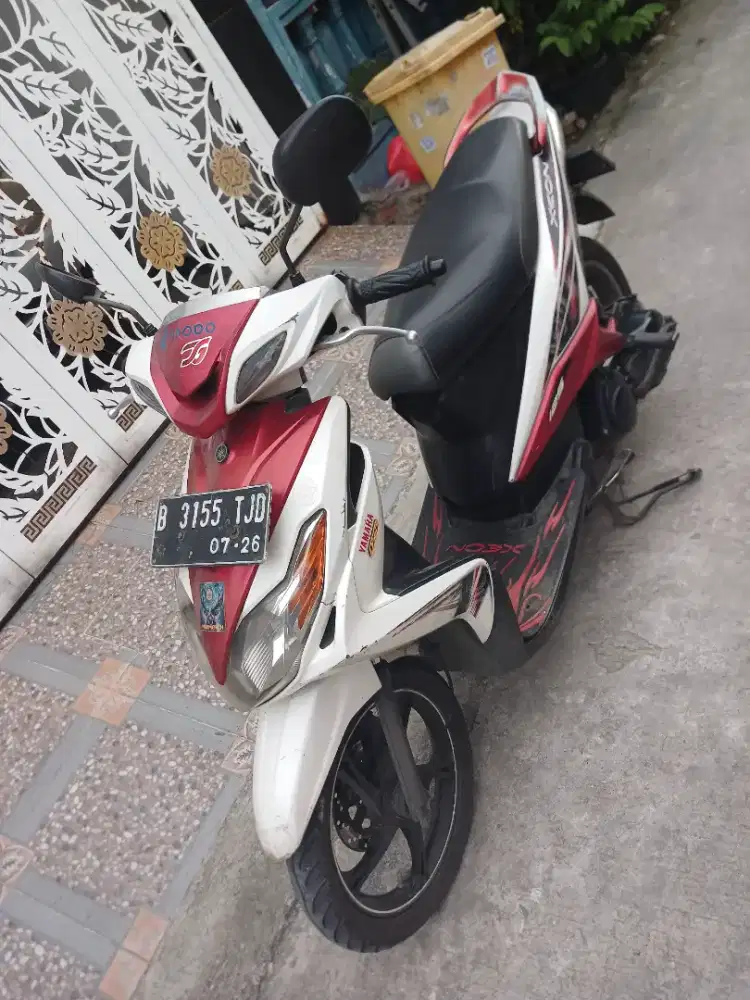 Yamaha Xeon 2011 ss lengkap mesin bagus plat B DKI,stater  hidup