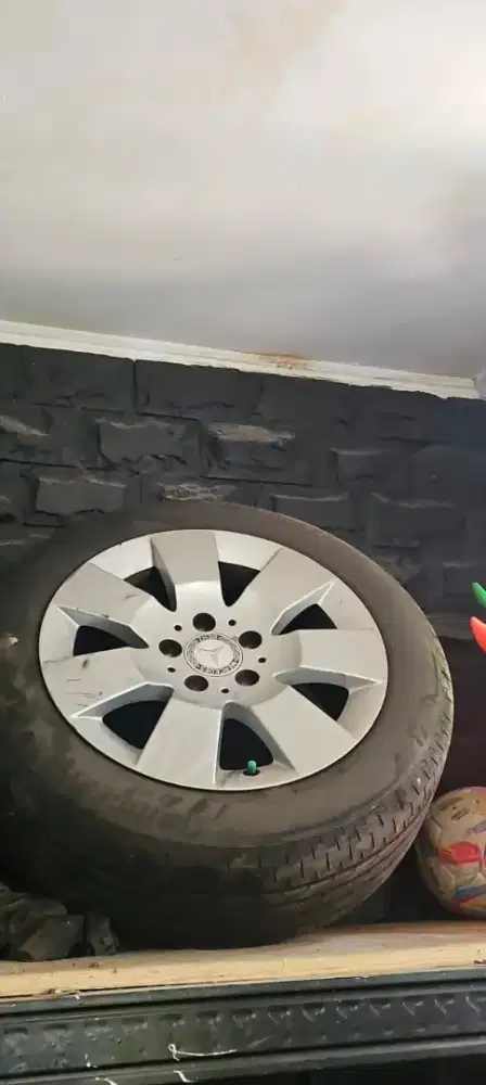 Velg mercy original cabutan.