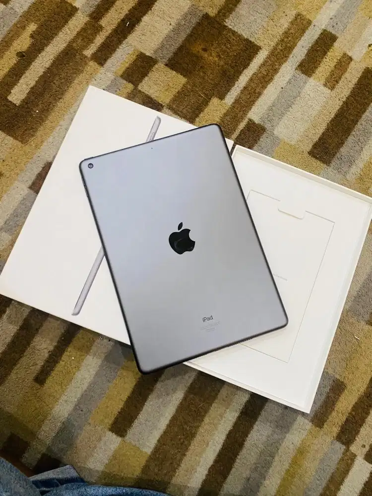 IPad Gen 9 (9th Generation) 64GB wifi ibox garansi on Maret 2026