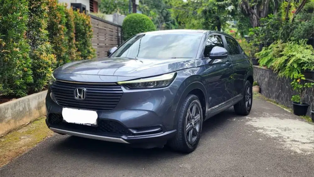 Honda HR-V 2022 Meteorit Grey Bensin - Pribadi