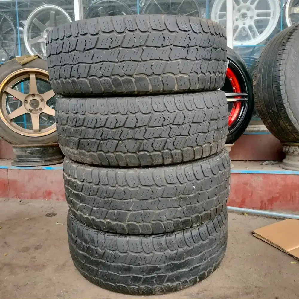 Ban Mickey Thomson 265/60 R18 tahun 2018 4pcs