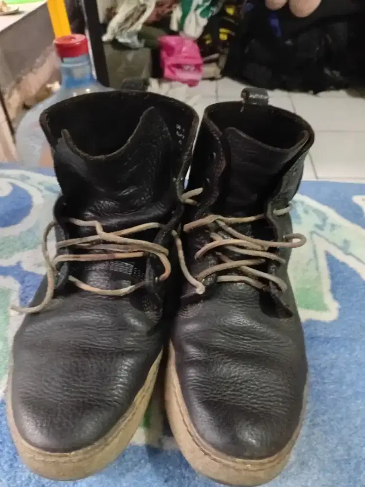 Sepatu second pria sepatu boots kulit asli merk blackstone size 43 ori