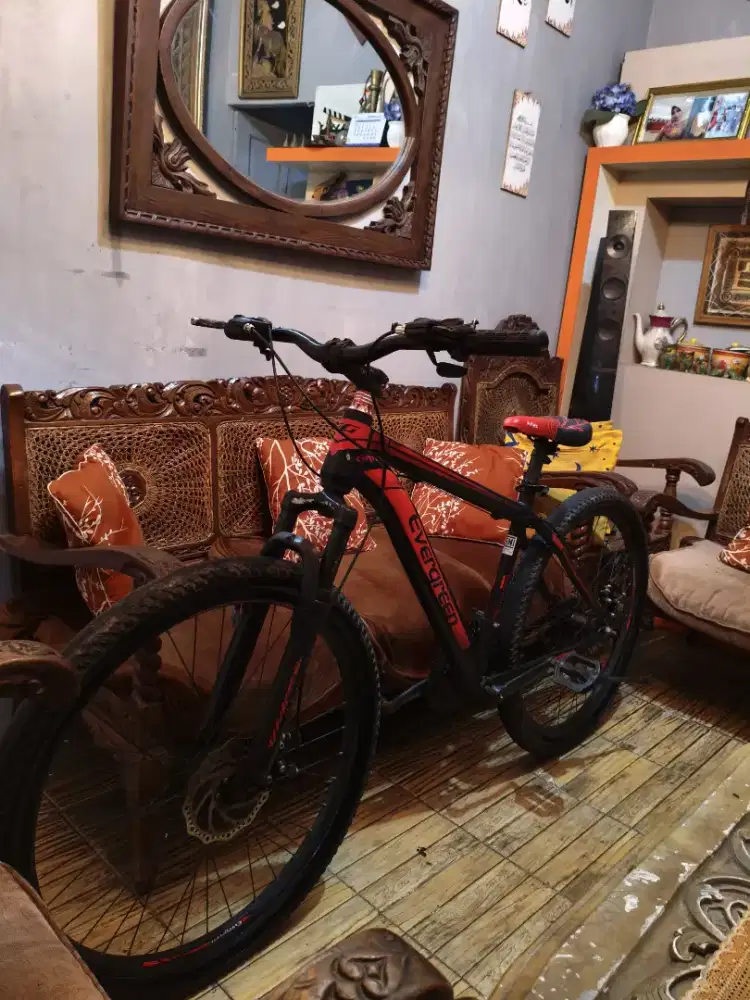 Sepeda gunung evergreen