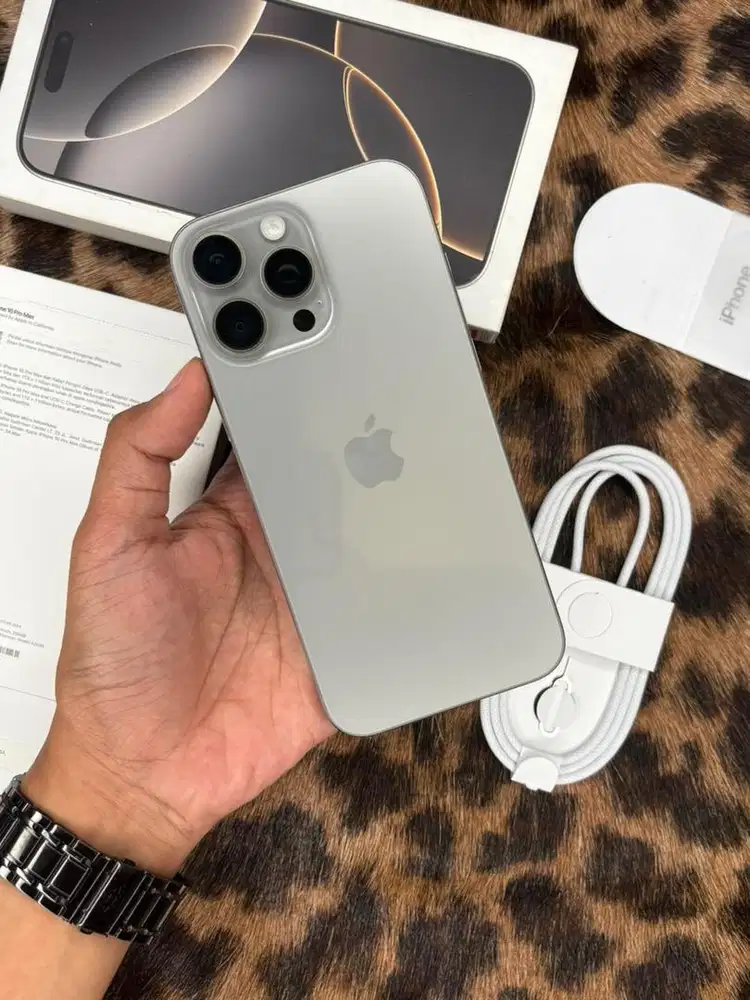 iPhone 16 Pro Max 256GB BH99 Resmi (Natural)