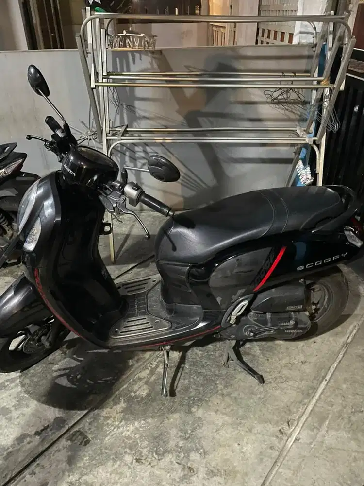 HONDA SCOOPY 2021 mulus, KM rendah