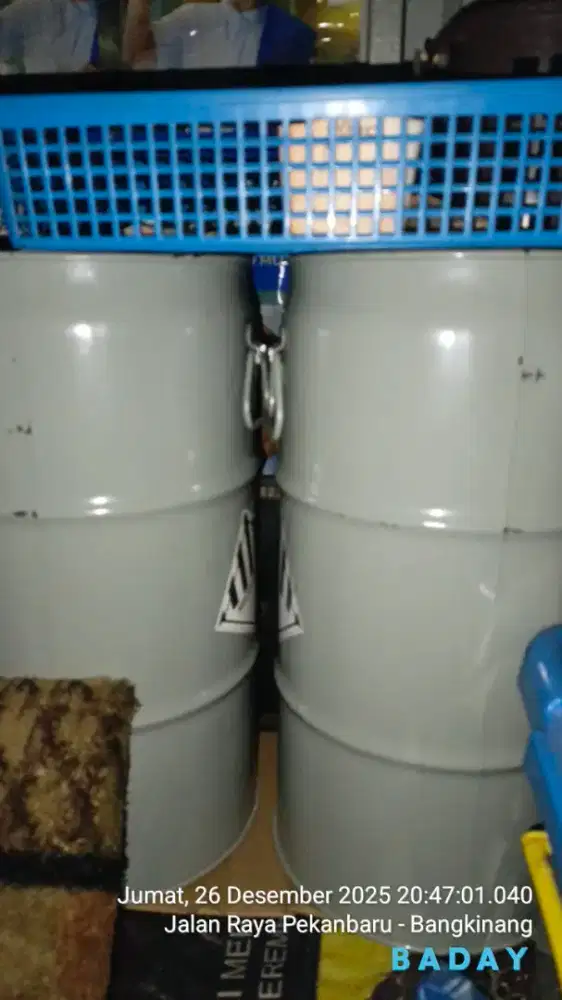 Di jual drum besi kapasitas 30 liter