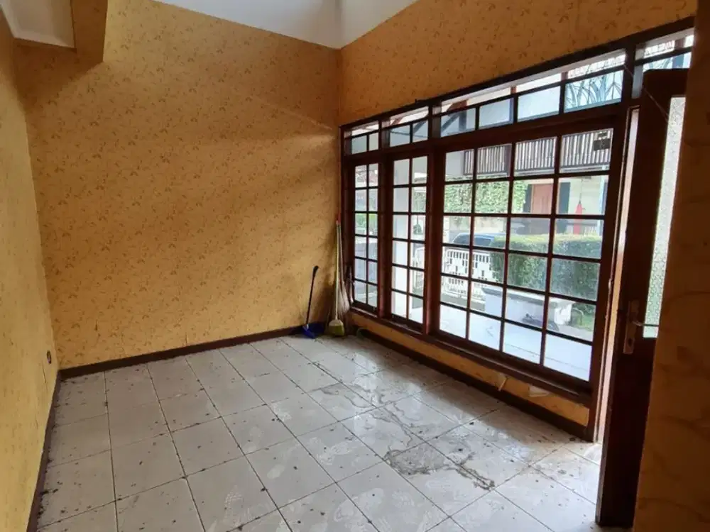 HARGA TERBAIK DI KOMP. GRIYA MAS, PASTEUR. RUMAH LUAS DI KOTA BANDUNG