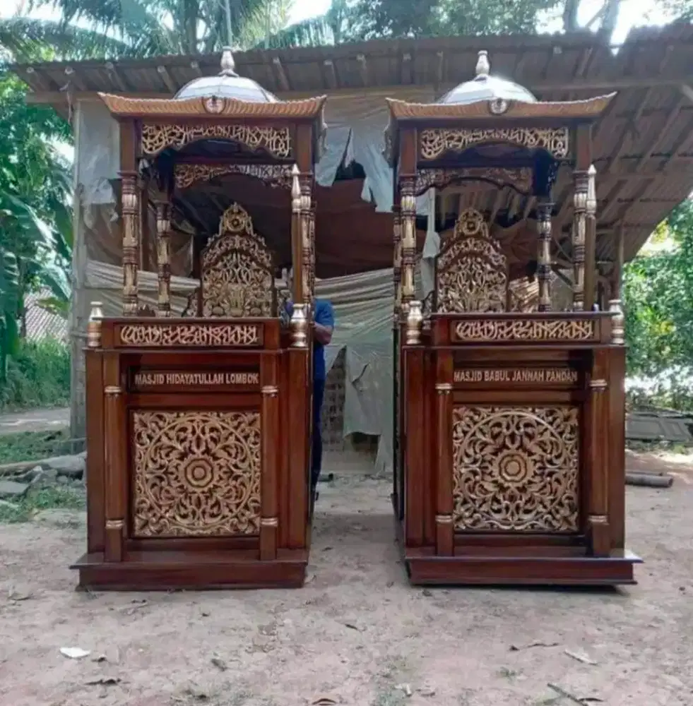 Produksi mimbar masjid