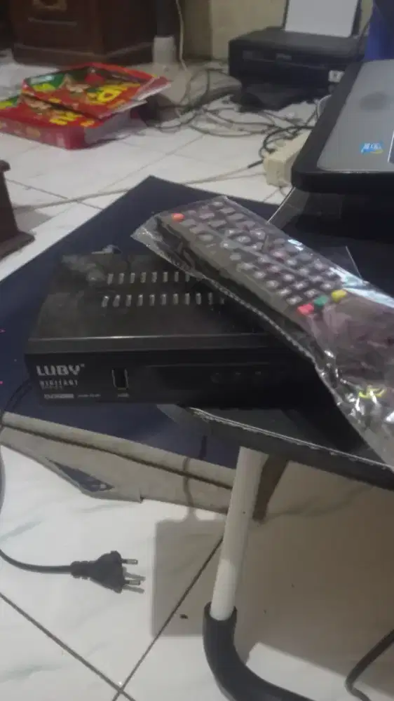 Stb digital luby dan kabel hdmi