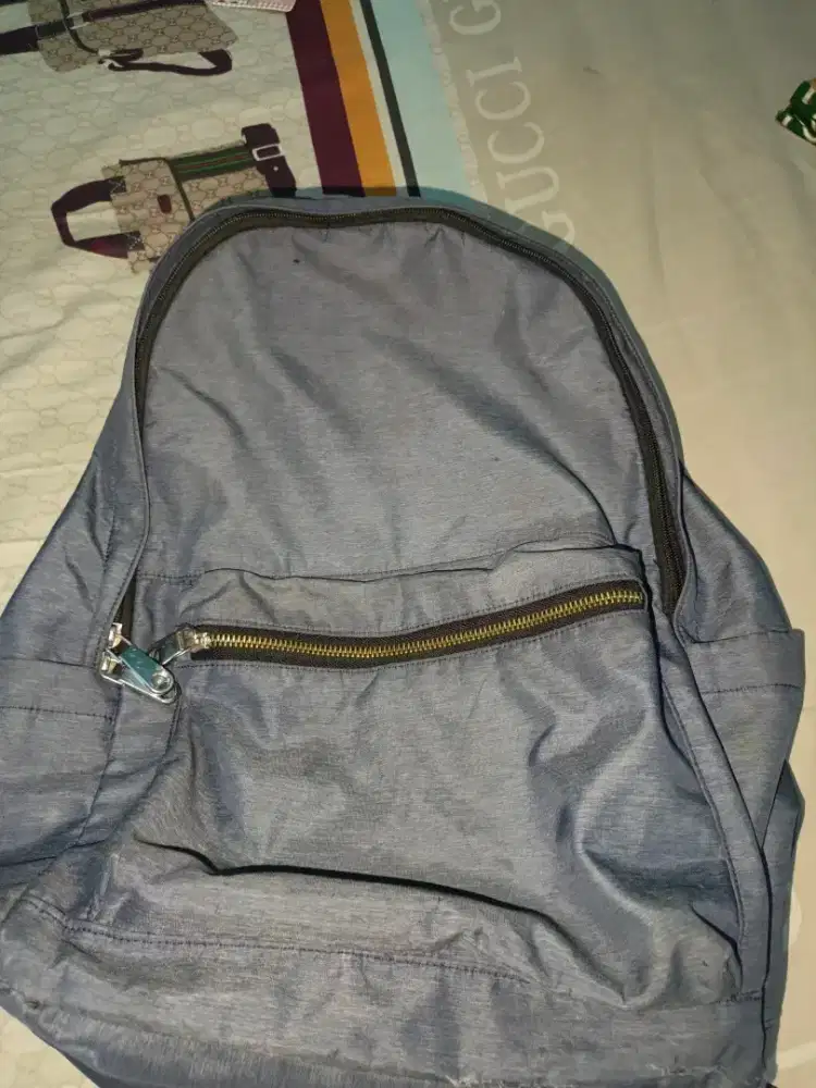 tas ransel biru atau nilon abu abu