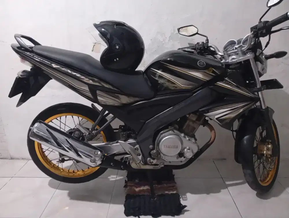 YAMAHA VIXION KOMPLIT ON NOPOL S JOMBANG PAJAK 2026 PLAT 2030 PANJANG