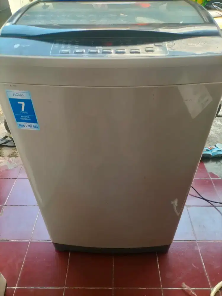 Mesin cuci Aqua 9 kg istimewa