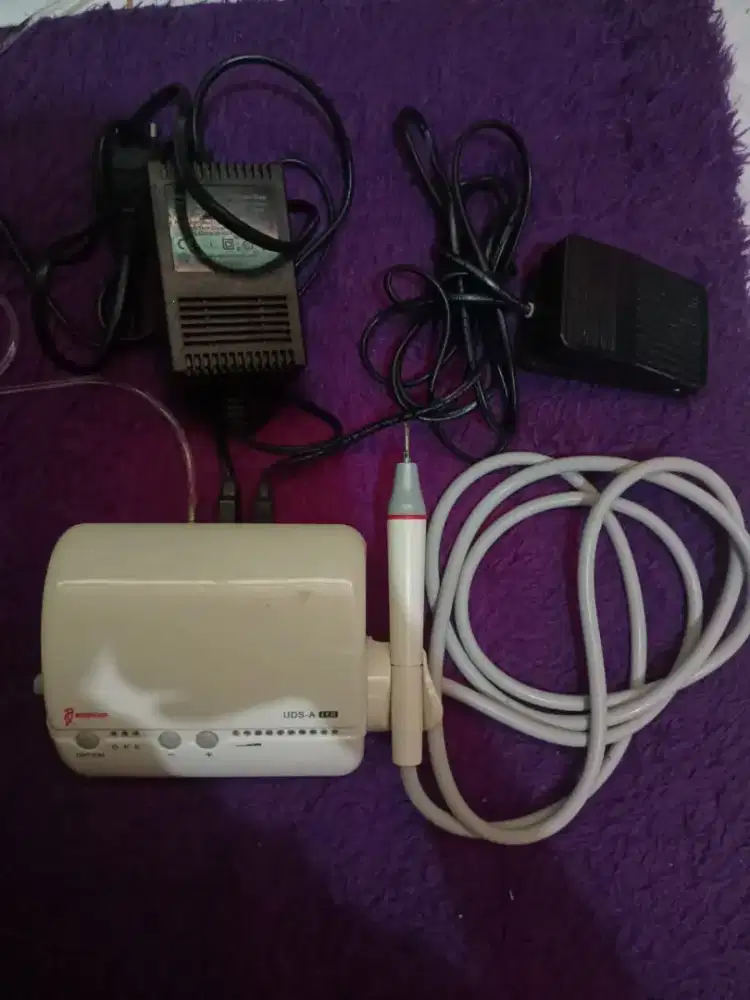 Alat pembersih karang gigi/alay scaling