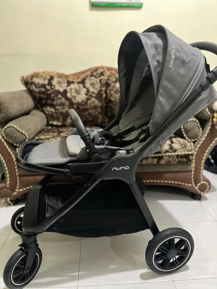 Stroller Nuna Triv Next