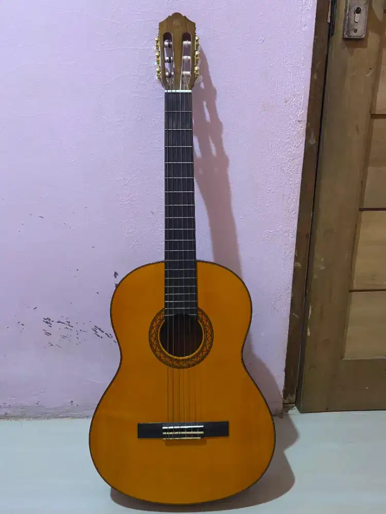 Yamaha Gitar Klasik C70 / C-70 / C 70 - Natural