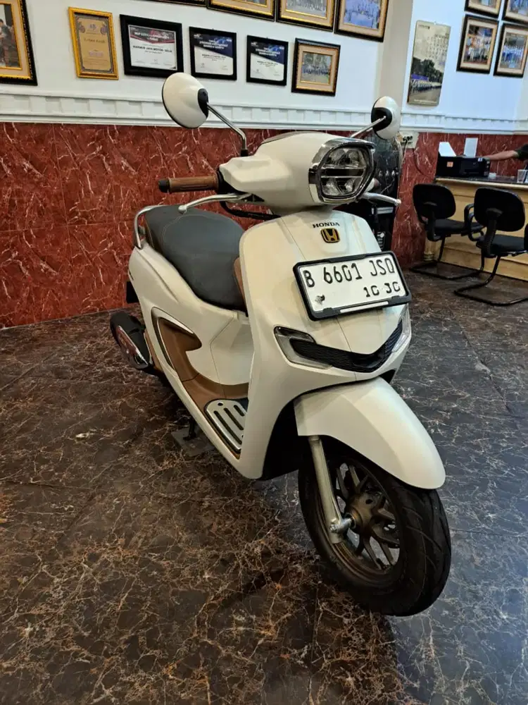 HUB DEDI DP 4 JT STYLO 160 ABS THN 2025 KM LOW KTP DAERAH BISA KREDIT